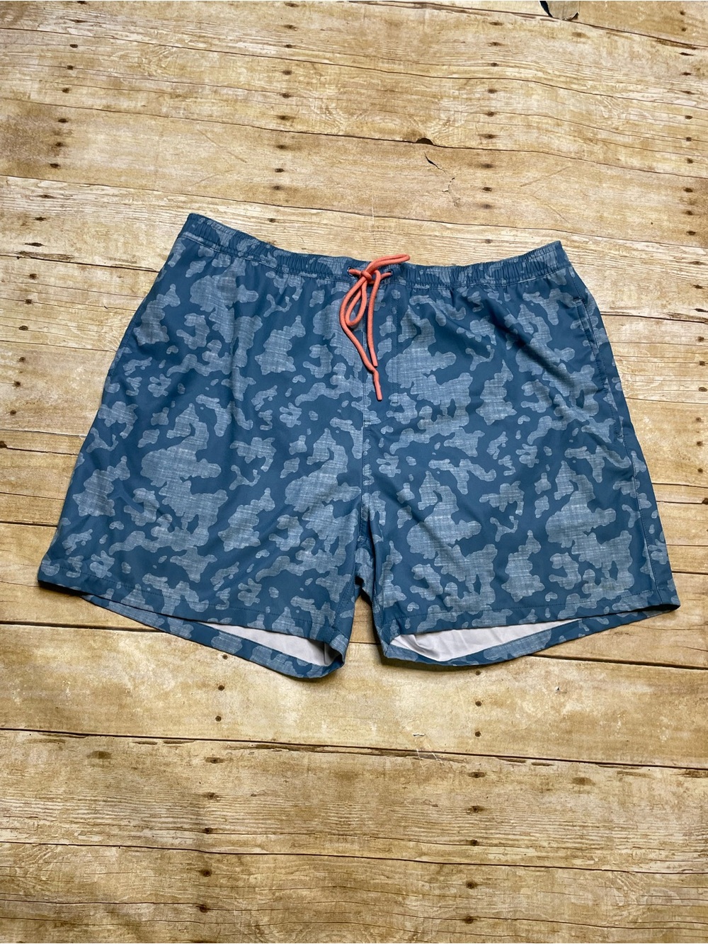 Huk Men’s Running Lakes Volley Swim Shorts Boating Fishing